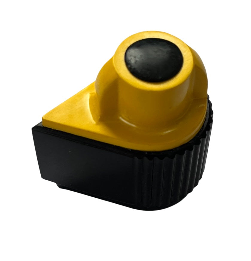 Manopola gialla con indice 22x36mm foro 6mm 01220