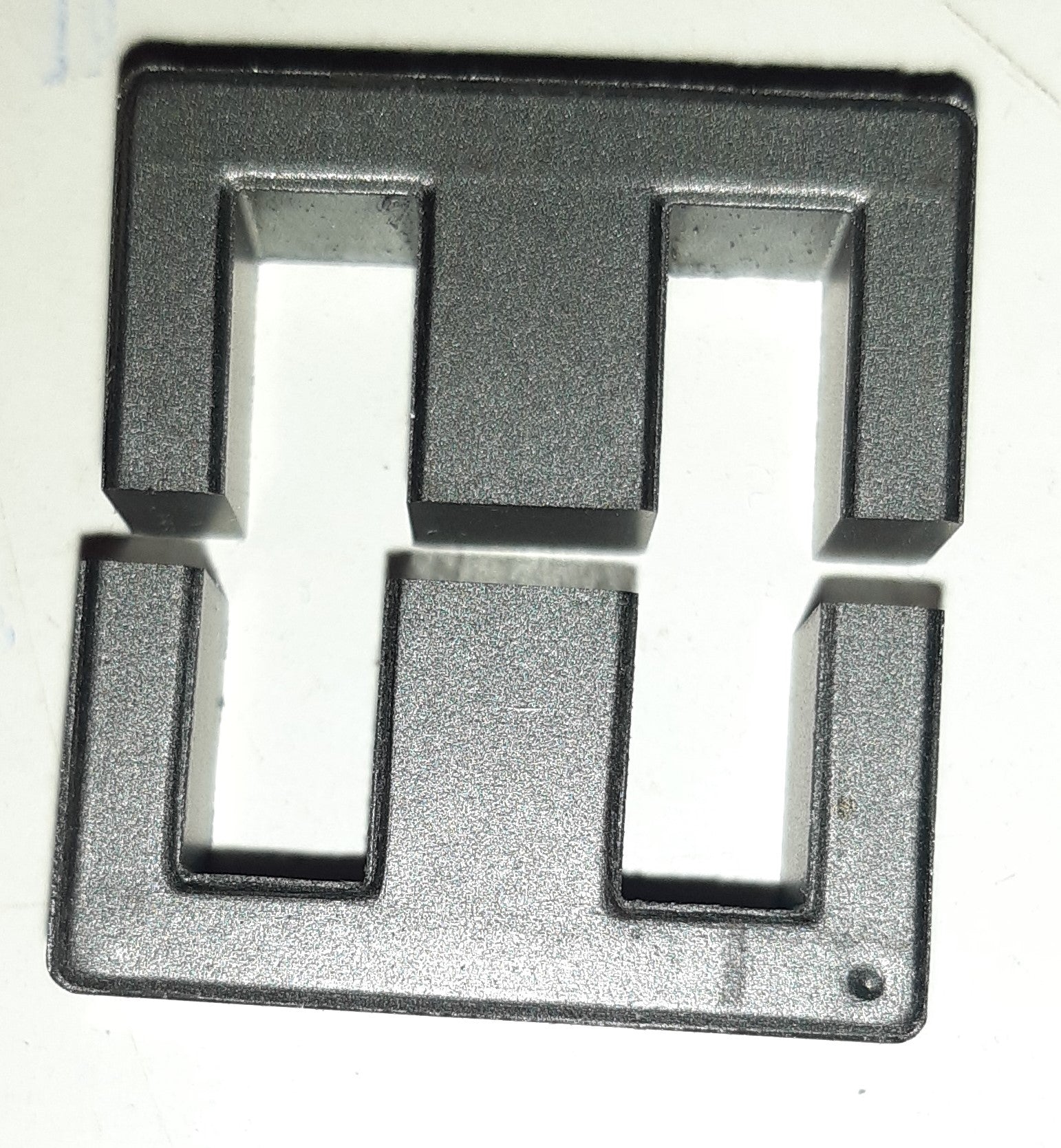Nucleo trasformatore in ferrite EE 25,3 × 25,3 × 7,4 mm