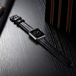 Cinturino in pelle con fibbia nera per Apple Watch