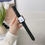 Cinturino in pelle con trama litchi per Apple Watch