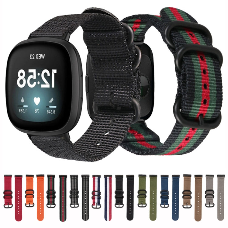 Cinturino in nylon con fibbia acciaio per Fitbit Versa 4