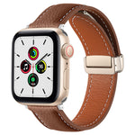 Cinturino in pelle con fibbia pieghevole per Apple Watch
