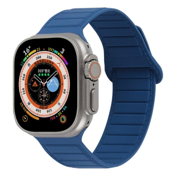 Cinturino in silicone magnetico per Apple Watch 8 41mm