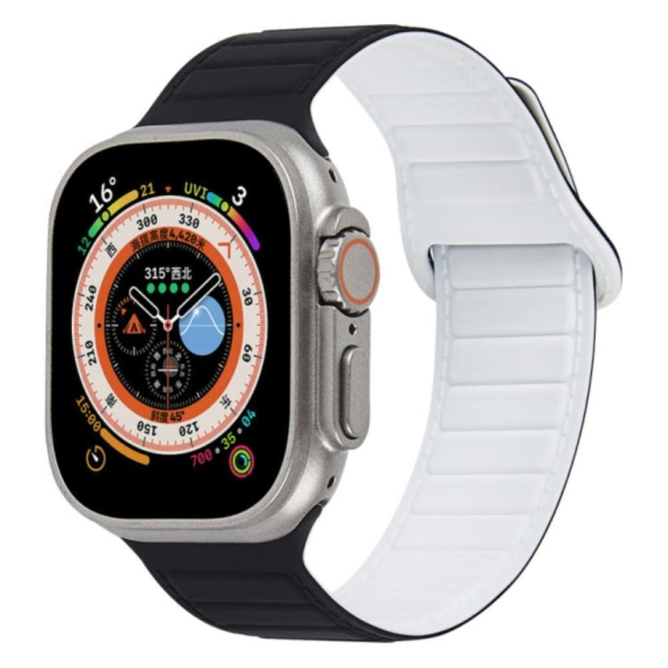 Cinturino in silicone magnetico per Apple Watch 7 41mm