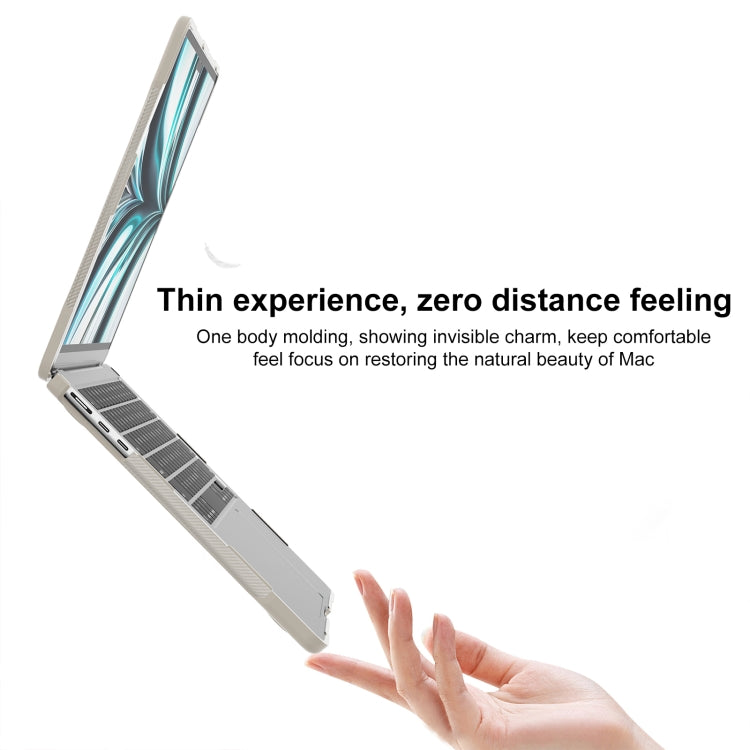 Custodia protettiva traslucida per MacBook Air 13.6" 2022-2025