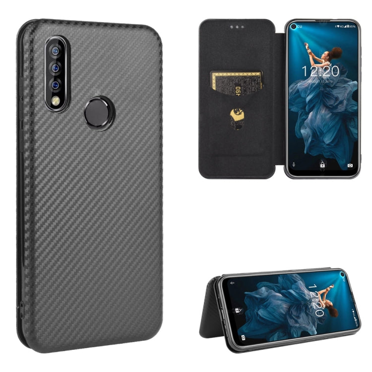 Custodia flip magnetica in fibra di carbonio con slot per schede per Oukitel C18