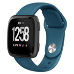 Cinturino in silicone tinta unita con fibbia a rivetto xDfind per Fitbit Versa 2 / Versa / Versa Lite, S