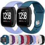 Cinturino in silicone tinta unita con fibbia a rivetto xDfind per Fitbit Versa 2 / Versa / Versa Lite, S