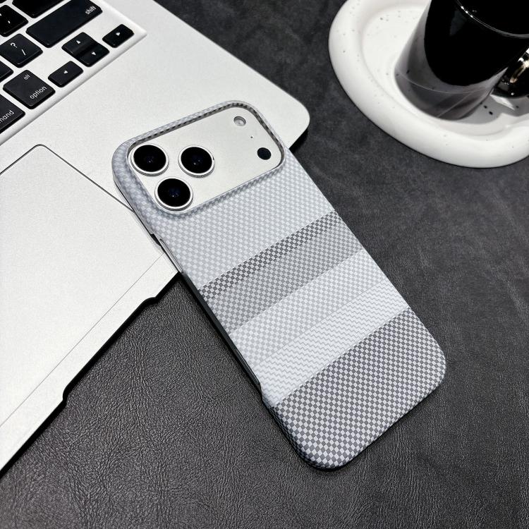 Custodia magnetica in PC effetto pelle per iPhone 17 Pro