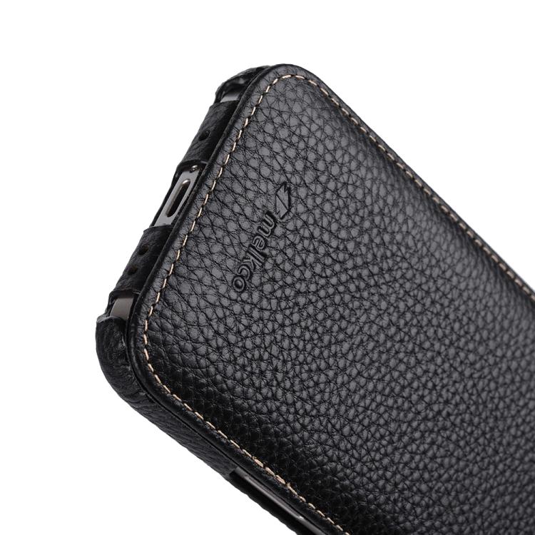 Custodia in vera pelle con apertura magnetica per iPhone