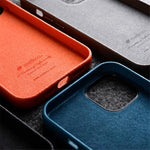 Custodia in vera pelle per iPhone 13 e 12 con cornice metallica