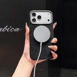 Custodia magnetica in pelle per iPhone 15 Pro e 15 Pro Max