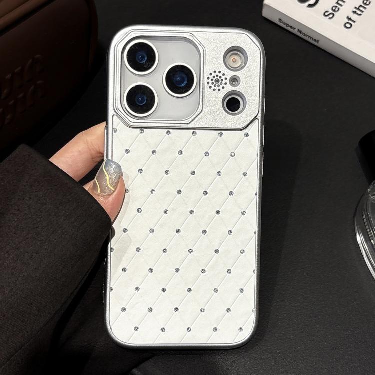Custodia in ecopelle con texture a griglia per iPhone 17 Pro Max