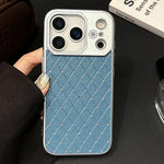 Custodia in ecopelle con texture a griglia per iPhone 17 Pro Max