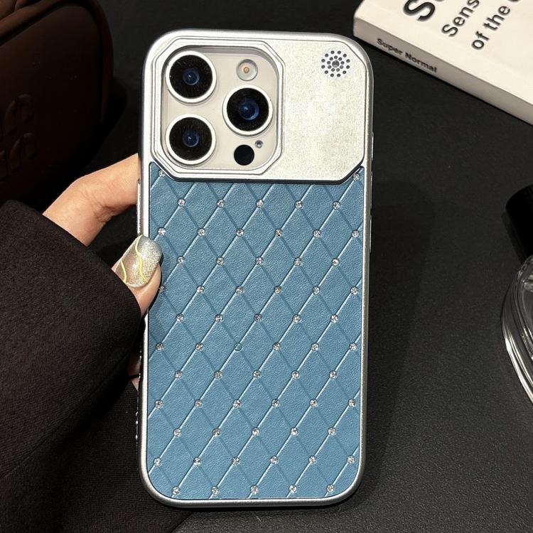 Custodia in ecopelle con texture a griglia per iPhone 17 Pro Max