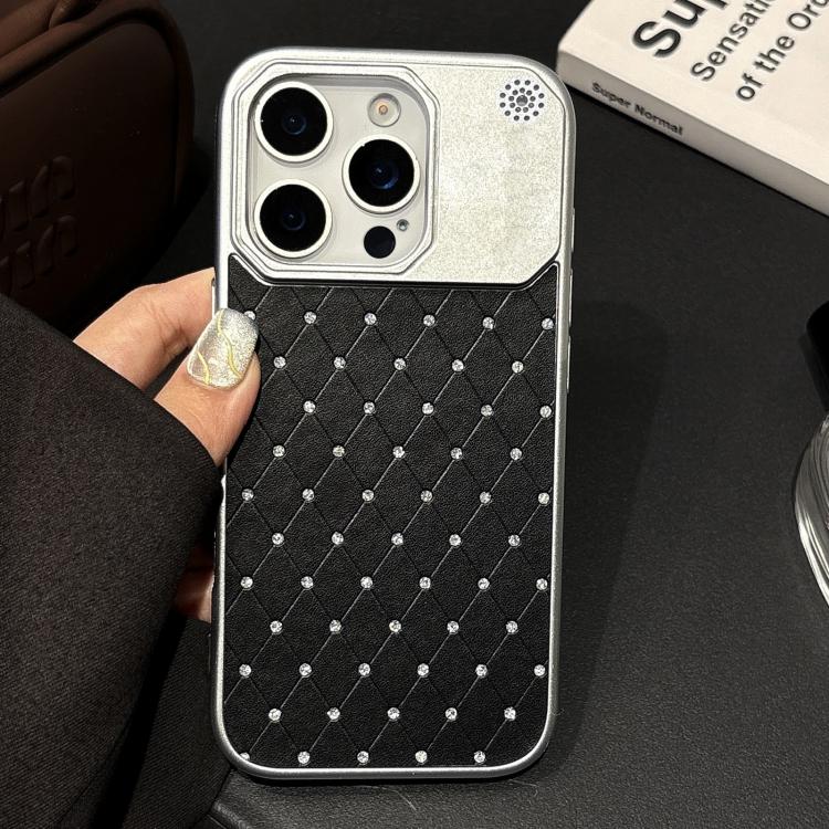 Custodia in ecopelle con texture a griglia per iPhone 17 Pro Max