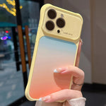 Custodia con airbag e pellicola per iPhone 16 Pro