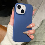 Custodia in silicone liquido effetto pelle per iPhone 15