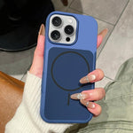 Custodia magnetica in silicone per iPhone 16 e 16 Pro