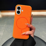 Custodia magnetica in silicone per iPhone 16 e 16 Pro
