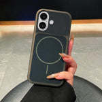 Custodia magnetica in silicone per iPhone 16 e 16 Pro