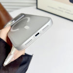 Custodia magnetica PC effetto nebbia per iPhone 17e e 16e