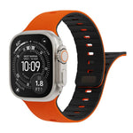 Cinturino in silicone magnetico con moschettone per Apple Watch