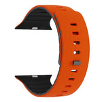 Cinturino in silicone magnetico con moschettone per Apple Watch