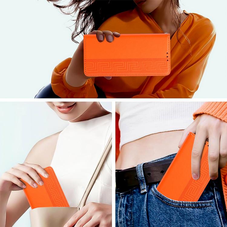 Custodia in ecopelle con motivo a meandro e protezione RFID per iPhone Air