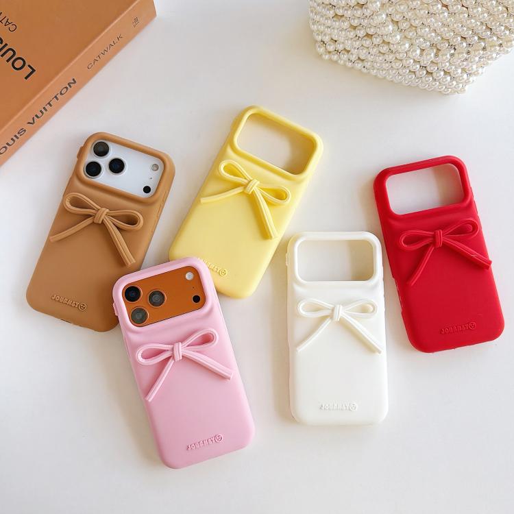 Custodia ibrida in TPU e PC con design a rigonfiamento per iPhone 16