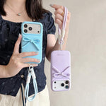 Custodia ibrida in TPU e PC con design bombato e cordino per iPhone 16 Pro Max