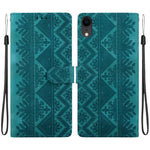 Custodia in ecopelle con motivo etnico per iPhone 11