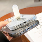 Custodia magnetica in TPU satinato con supporto per iPhone 15