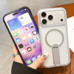 Custodia magnetica in TPU satinato con supporto per iPhone 15