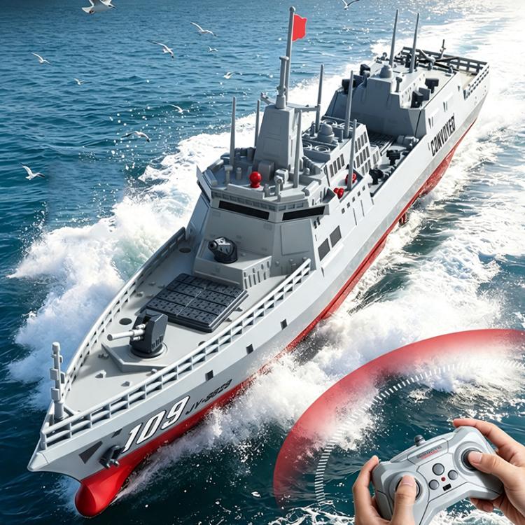 Il modello JJR/C S28 2.4GHz RC Destroyer supporta la funzione di spruzzo d'acqua.