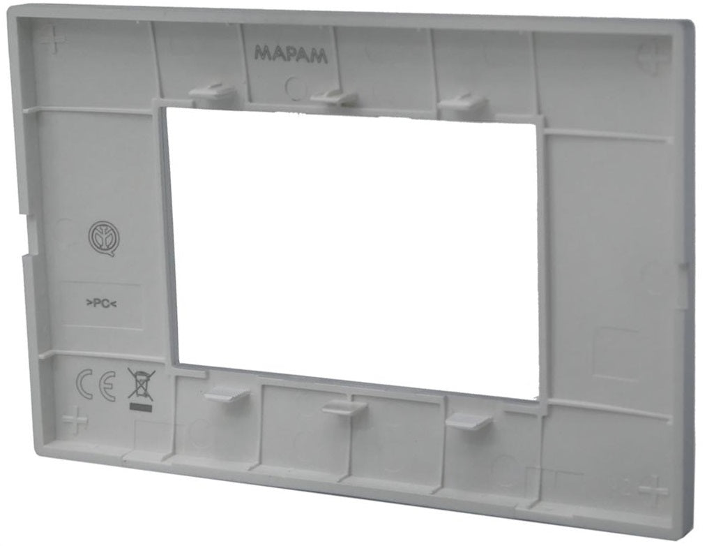 Placca 3 posti nera Soft Touch compatibile Vimar Plana