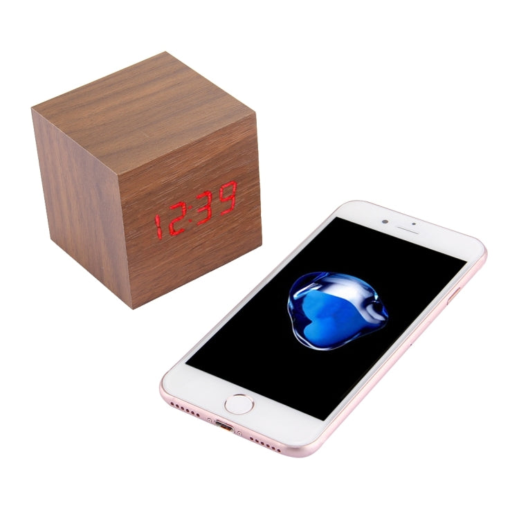 Orologio da tavolo in legno con display LED digitale