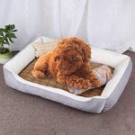 Coperta XL per cani e gatti con tappetino in rattan 90x70x15 cm