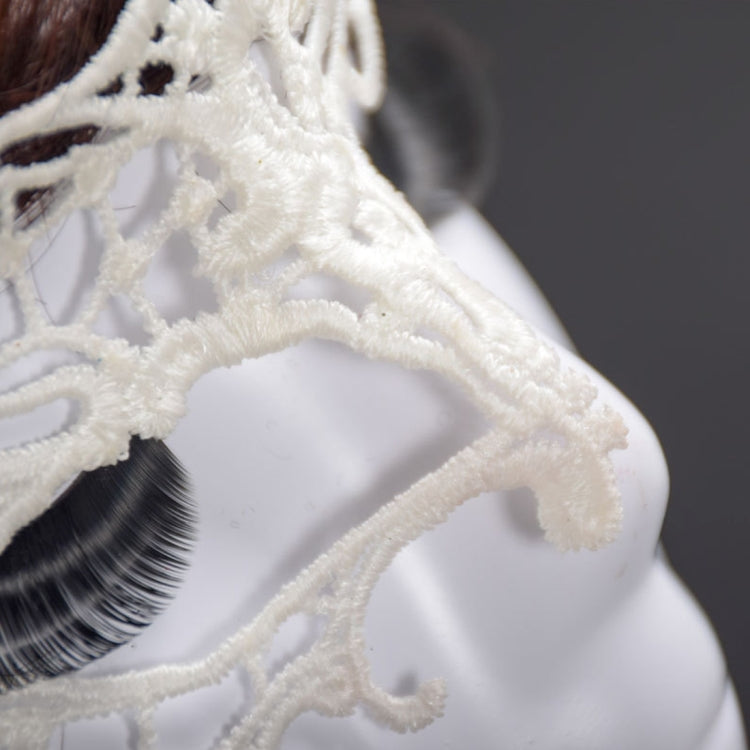 Maschera di pizzo semi-occhi donna per Halloween