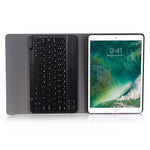 Custodia in pelle con tastiera per iPad 10,2"
