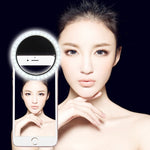 Clip regolabile con cavo USB per smartphone compatibili