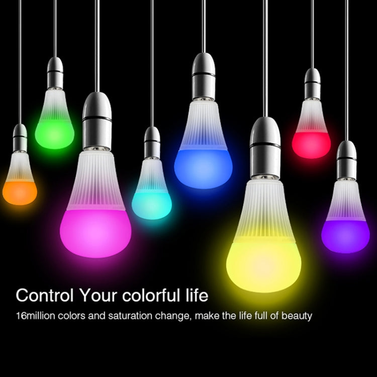 Lampadina LED FUT012 E27 9W RGB+CCT WiFi