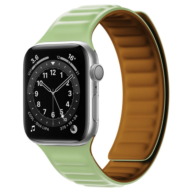 Cinturino in silicone con cinturino magnetico per Apple Watch Series, 7 41mm / 6&SE&5&4 40mm / 3&2&1 38mm