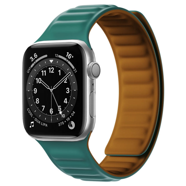 Cinturino in silicone con cinturino magnetico per Apple Watch Series, 7 45mm / 6&SE&5&4 44mm / 3&2&1 42mm