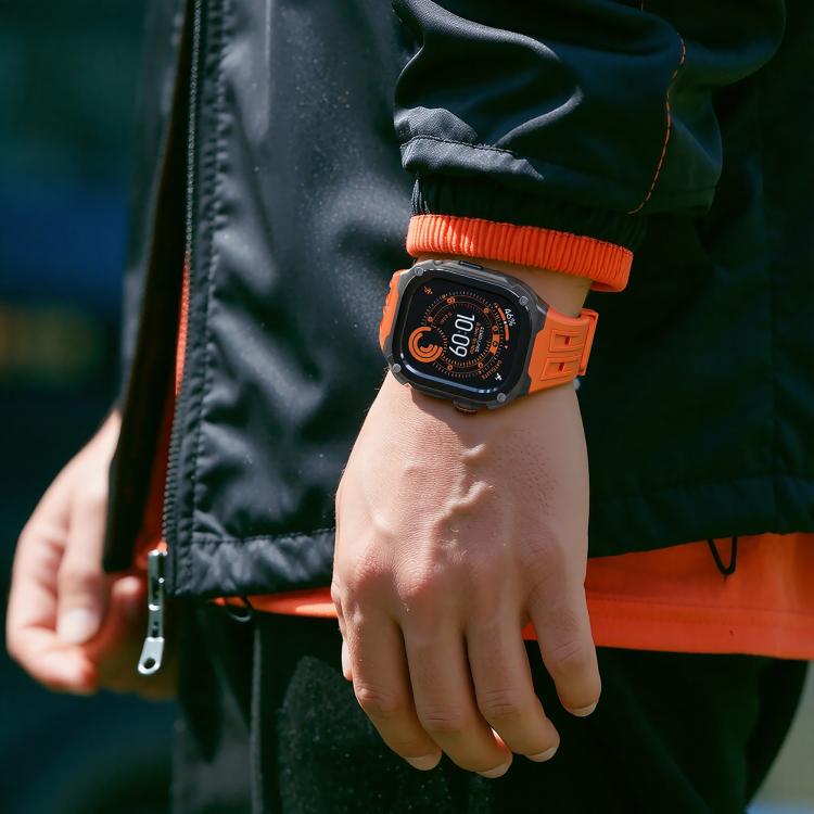 Cinturino in silicone con cornice metallo per Apple Watch Ultra 4