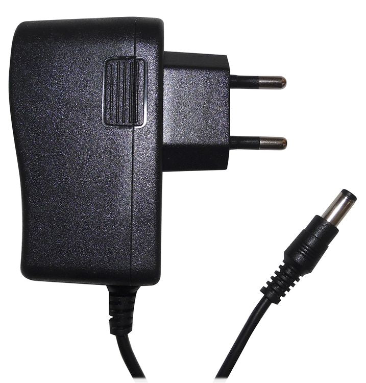 Alimentatore switching 12V 2A con connettore 2.1/5.5 mm