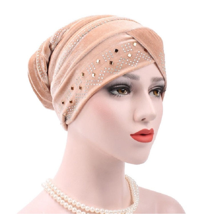 Cappello impilabile con turbante e strass in pleuche