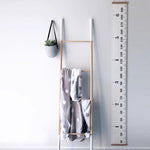 Adesivo da parete in legno con righello crescita bambini