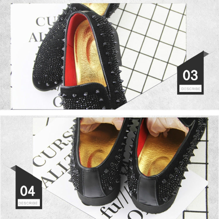 Scarpe basse uomo punta nera con strass e rivetti