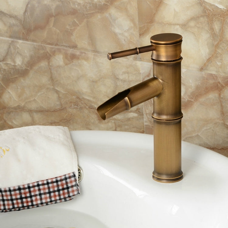 Rubinetto in rame per lavabo a cascata stile retrò